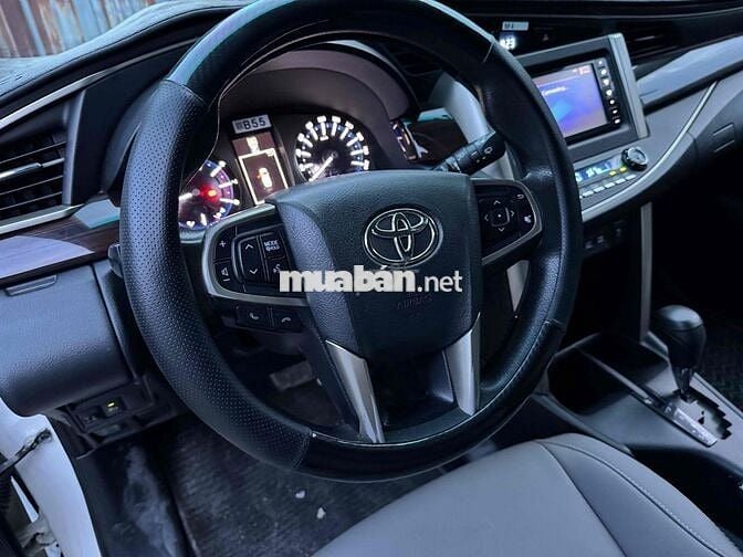 Toyota Innova 2018 2.0G - 120000 km