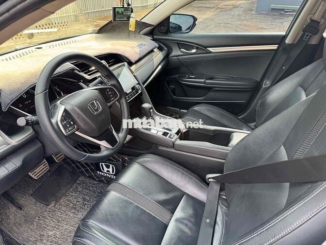 Honda Civic 2019 1.8G  - 72000 km xe cọp