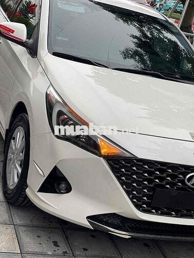 Hyundai Accent 2023 1.4 AT - 46000 km