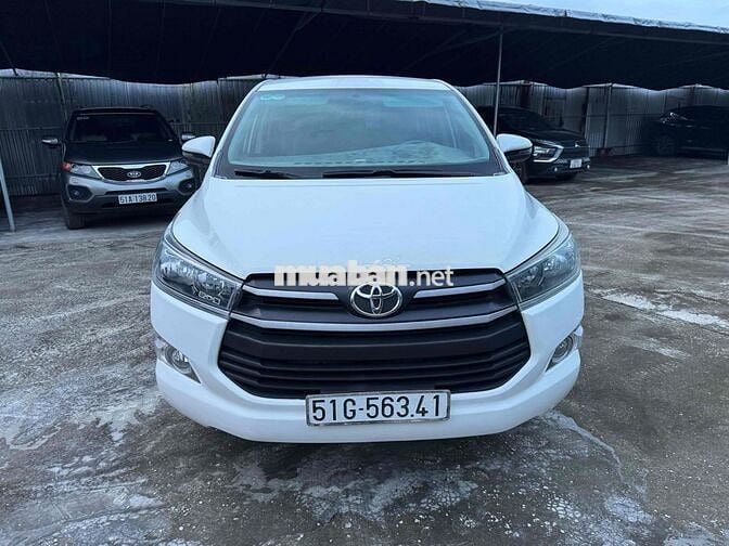 Toyota Innova 2018 2.0G - 120000 km