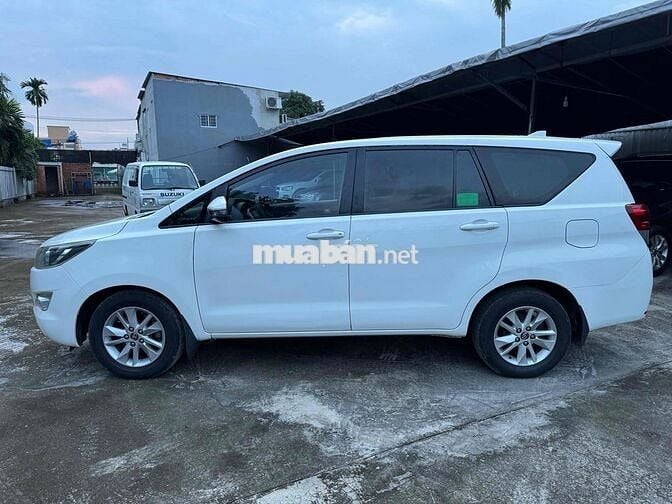 Toyota Innova 2018 2.0G - 120000 km