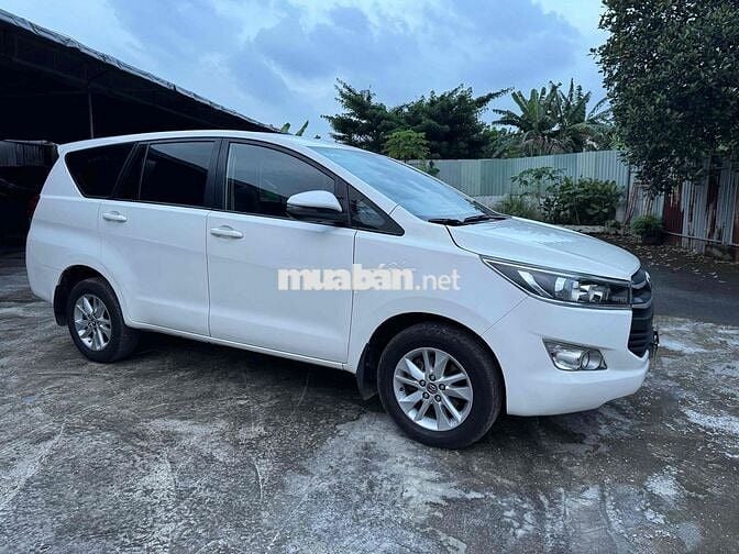Toyota Innova 2018 2.0G - 120000 km