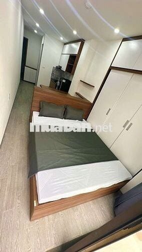 CCMN 30m2 Full đồ xịn sò. Ban công thoáng tại Quan Nhân