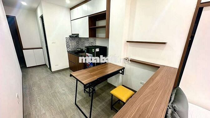 CCMN 30m2 Full đồ xịn sò. Ban công thoáng tại Quan Nhân