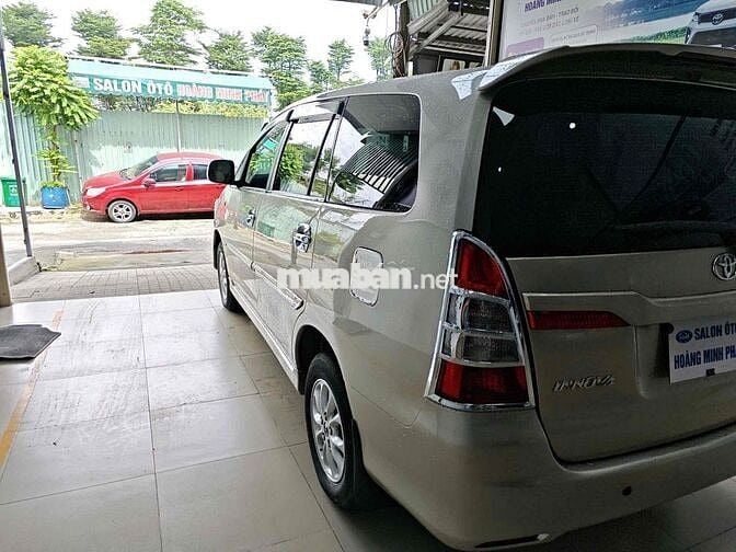 Toyota Innova 2014 E - 92000 km