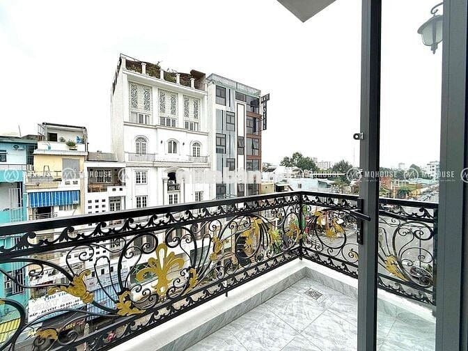 CĂN HỘ BAN CÔNG FULL NỘI THẤT MÁY GIẶT RIÊNG NẰM GẦN ETOWN CỘNG HOÀ