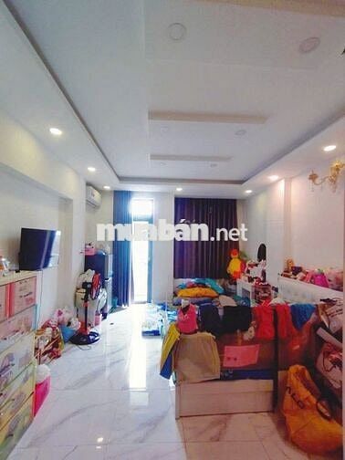 NHÀ 5 TẦNG TÔN ĐẢN- HẺM ĐẸP- 47m2 VUÔNG VỨC- CHỈ 7.35 TỶ