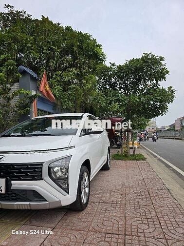 Hyundai Stargazer 2022 Tiêu chuẩn Trắng