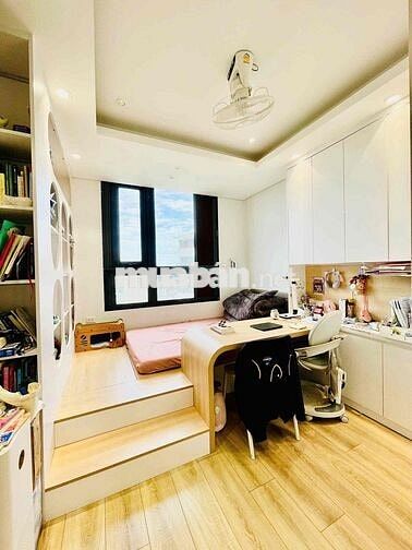 Bán căn chung cư lôc góc cao cấp,102m 3 ngủ,trung tâm ngoại giao đoàn