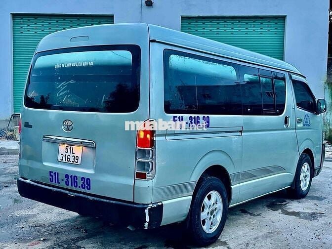 Toyota Hiace 2008 - 123 km