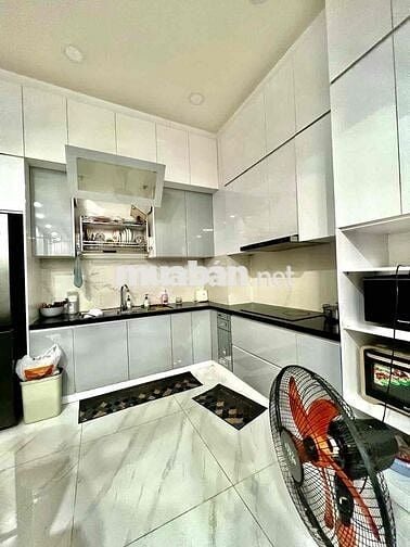 BÁN NHÀ TÂN BÌNH HXH, HĐT 20tr/ TH - 72m2 - 4X18 - 4 TẦNG CHỈ 8,5 T