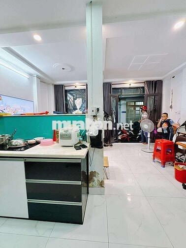 NHÀ NGUYỄN KHOÁI Q4- 3 LẦU ĐÚC - 32m2 - KO QH- CHỈ 4 TỶ NHỈNH