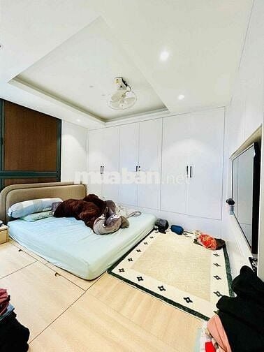 Bán căn chung cư lôc góc cao cấp,102m 3 ngủ,trung tâm ngoại giao đoàn