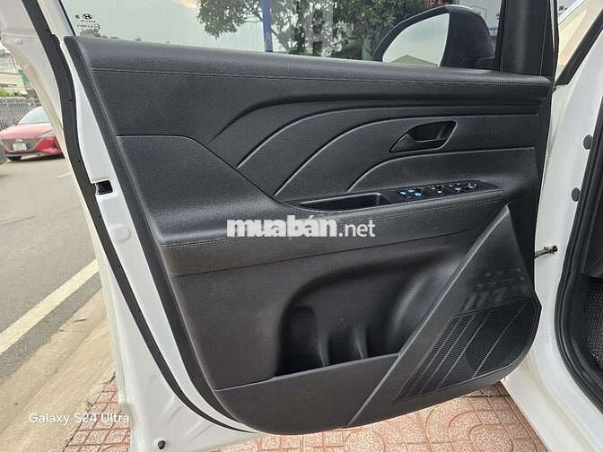 Hyundai Stargazer 2022 Tiêu chuẩn Trắng