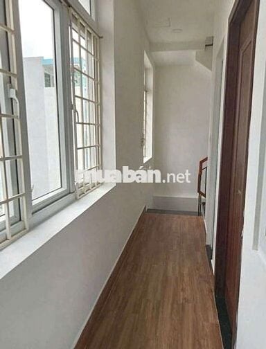 Cho thuê nguyên căn mới đẹp, 3pn, căn góc hẻm1/ Nguyễn tư Giản P12 GV