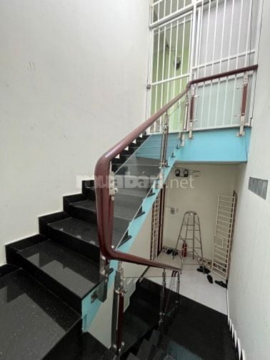 Định cư, cần bán gấp nhà phố , khu văn minh . 