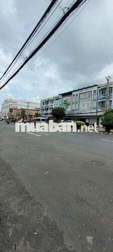 GIA ĐÌNH CẦN BÁN LÔ ĐẤT 104m2 TRUNG TÂM PHƯỜNG 4 TP VĨNH LONG GIÁ RẺ