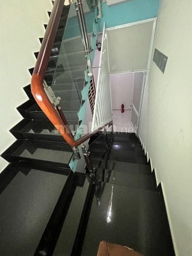 Định cư, cần bán gấp nhà phố , khu văn minh . 