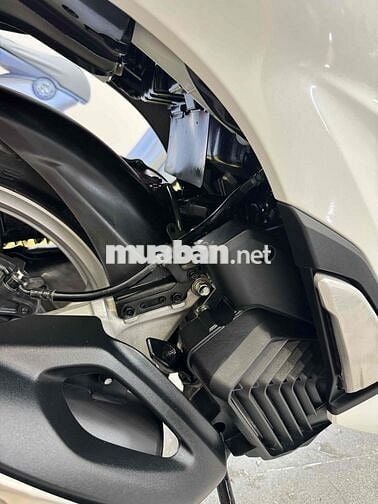 SH125 Cbs date 2024 Trắng rin siêu lướt 3k km