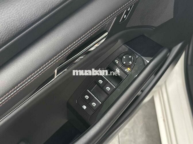 🔴 Mazda 3 2020 Sport1.5L Premium - 44000 km