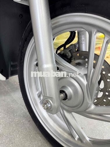 SH125 Cbs date 2024 Trắng rin siêu lướt 3k km