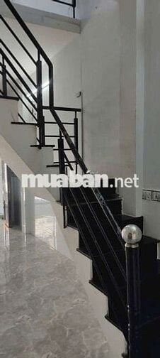 Cho thuê nhà nguyên căn mặt tiền đường số Lâm Văn Bền