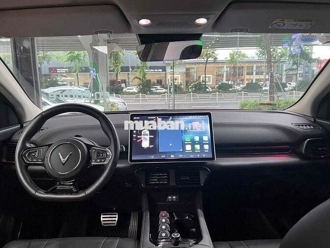 VinFast VF8 2023 Eco - 61000 km