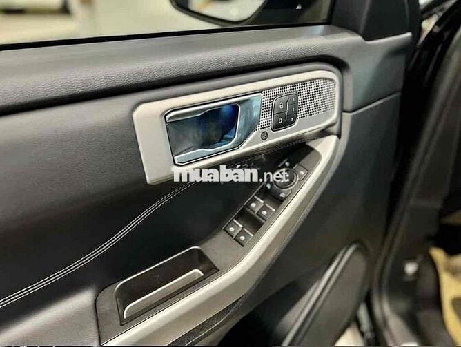 FORD EXPLORER 2022 – Còn 1 Chiếc ***