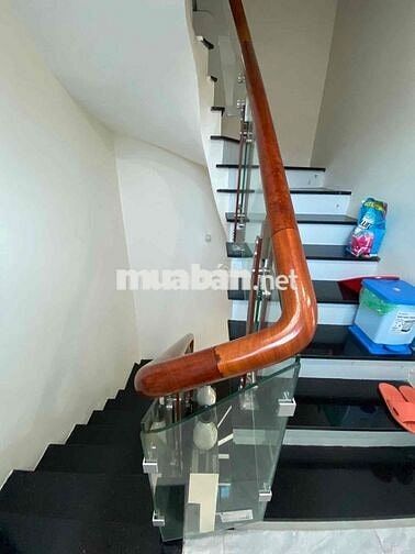 Tầm 3 tỷ có nhà đẹp Định Công Thượng-Oto đỗ cửa-Lô góc-36m*3T;3N