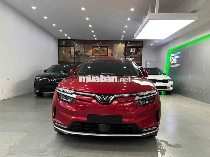 VinFast VF8 2023 Eco - 61000 km