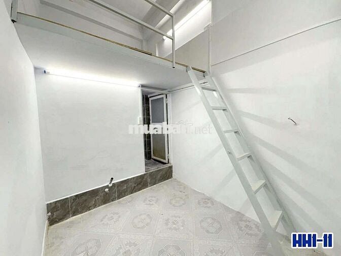 Phòng gác giá rẻ gần Vạn Hạnh Mall