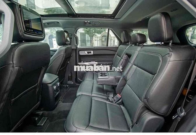 FORD EXPLORER 2022 – Còn 1 Chiếc ***