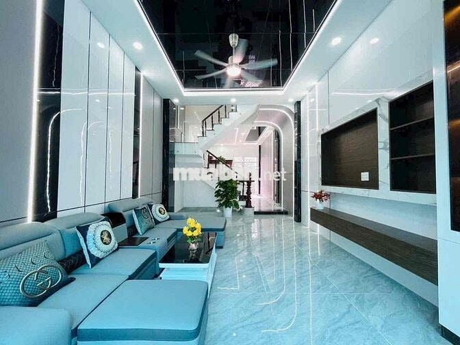 Nhà Đẹp Thạnh Lộc 37, Đường rộng thênh thang