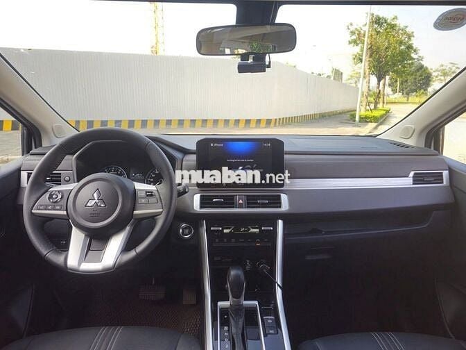 Mitsubishi Xpander 2024 Premium 1.5 AT - 19000 km