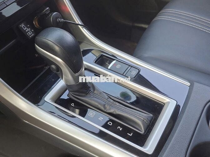 Mitsubishi Xpander 2024 Premium 1.5 AT - 19000 km