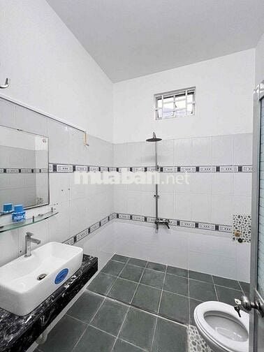 Cho thuê nhà Lê Lai lộ 5m gần công viên Lưu Hữu Phước giá rẻ 12 triệu