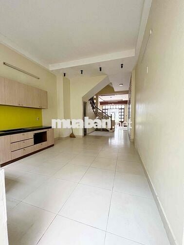 🔥 CHO THUÊ NHÀ MẶT TIỀN ĐẸP – ĐƯỜNG TÂN PHONG, QUẬN 7 🔥