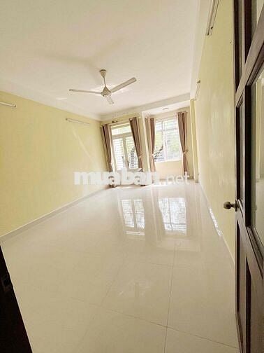 🔥 CHO THUÊ NHÀ MẶT TIỀN ĐẸP – ĐƯỜNG TÂN PHONG, QUẬN 7 🔥