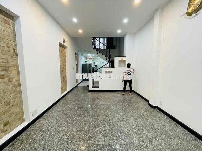 CHO THUÊ NHÀ NGUYÊN CĂN TÂN QUY ĐÔNG, 4X18M, 6 PHÒNG NGỦ 25 TRIỆU