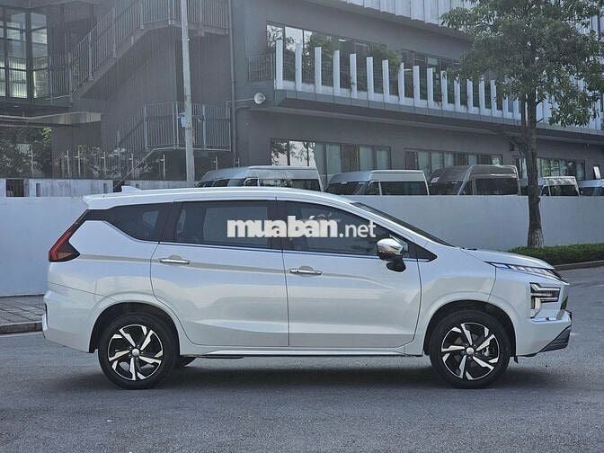 Mitsubishi Xpander 2024 Premium 1.5 AT - 19000 km