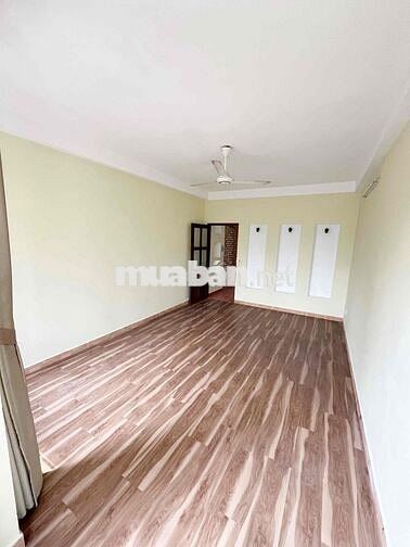 🔥 CHO THUÊ NHÀ MẶT TIỀN ĐẸP – ĐƯỜNG TÂN PHONG, QUẬN 7 🔥