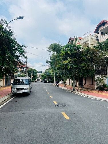 Chỉ 120 Triệu/m2 - Siêu Phẩm Khuôn Đất lớn Phường Thảo Điền, Quận 2 