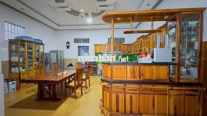 Nhà Lữ Gia bảo lộc - 1661m² (nở hậu 21m), có 200m² thổ cư đường lớn