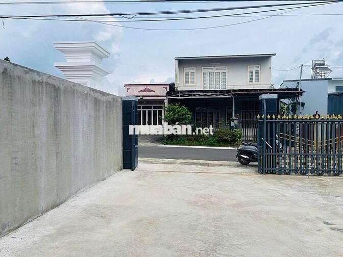 Nhà Lữ Gia bảo lộc - 1661m² (nở hậu 21m), có 200m² thổ cư đường lớn