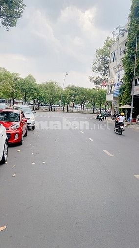 Cho thuê nhà MT 1B4 Nguyễn Đình Chiểu, Quận 1, 8PN, 8WC, Hầm, 5 Tầng.