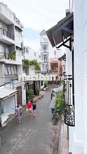 Nhà nhỏ xinh xinh ngang khủng 11m, vừa ở vừa kinh doanh