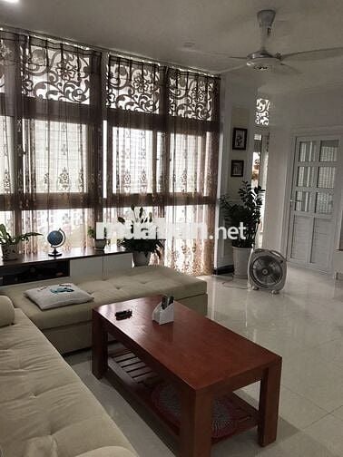 Rẻ. Bán chung cư HTT Tower 197 Trần Phú, Hà Đông 90m2, 3PN, 2VS