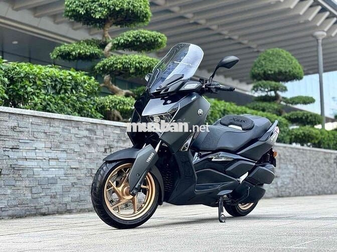 Yamaha Xmax 300 2025