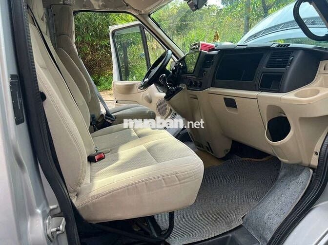 Ford Transit 2015 16 chỗ Bạc