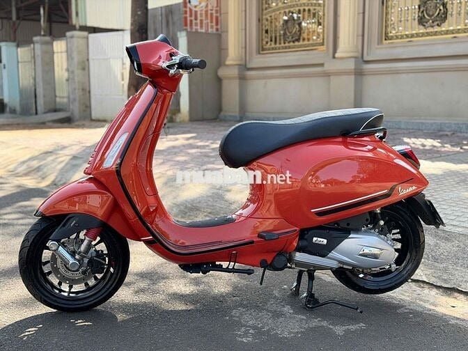 Cần bán VESPA_4.000km - Vừa bấm biển xong